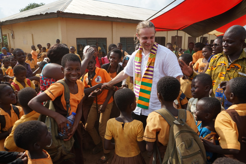 Diplomatický minidebut na velvyslanectví v Ghaně